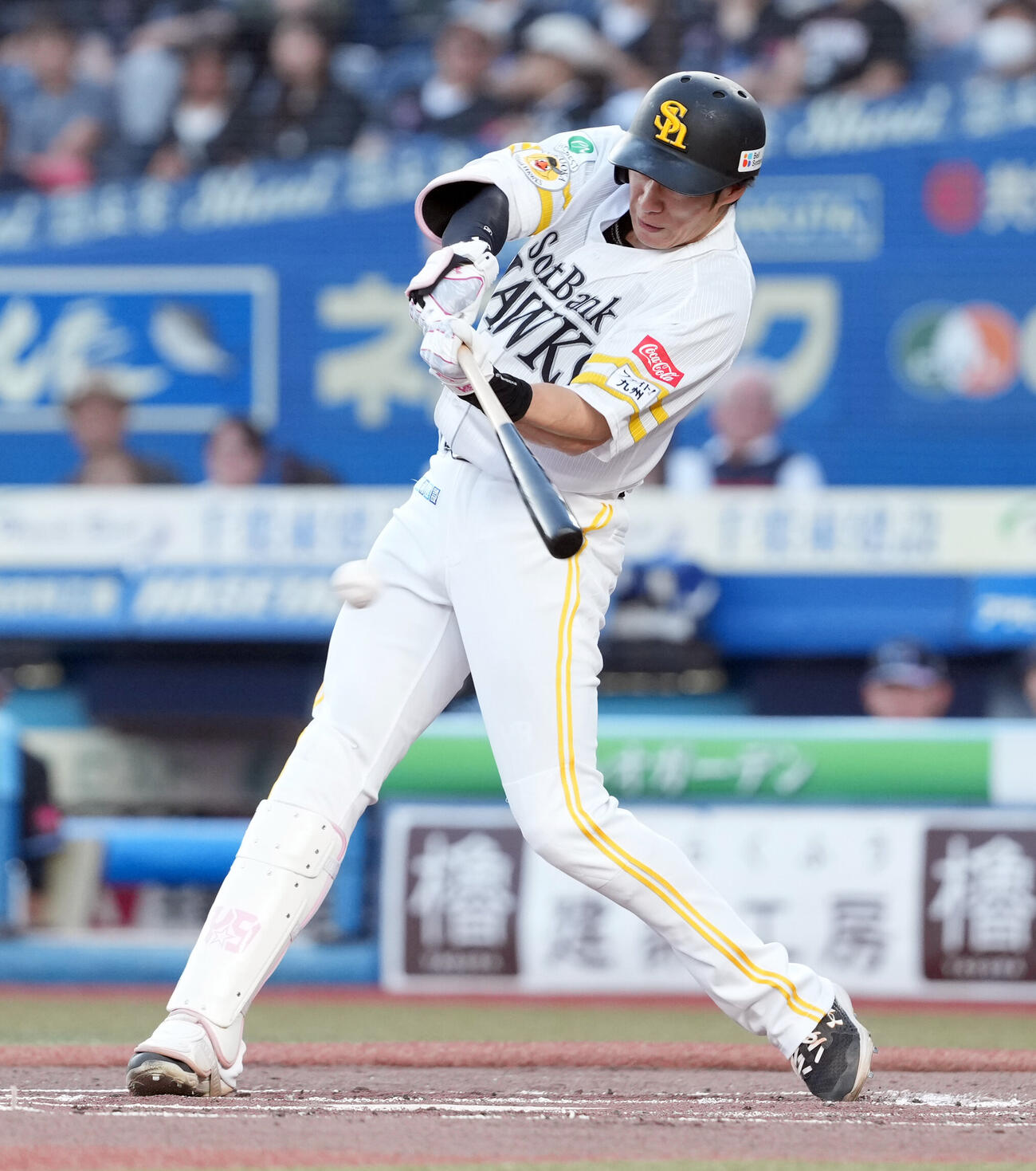 ロッテ対ソフトバンク　2回表ソフトバンク2死、左前打を放つ柳田悠岐（撮影・たえ見朱実）