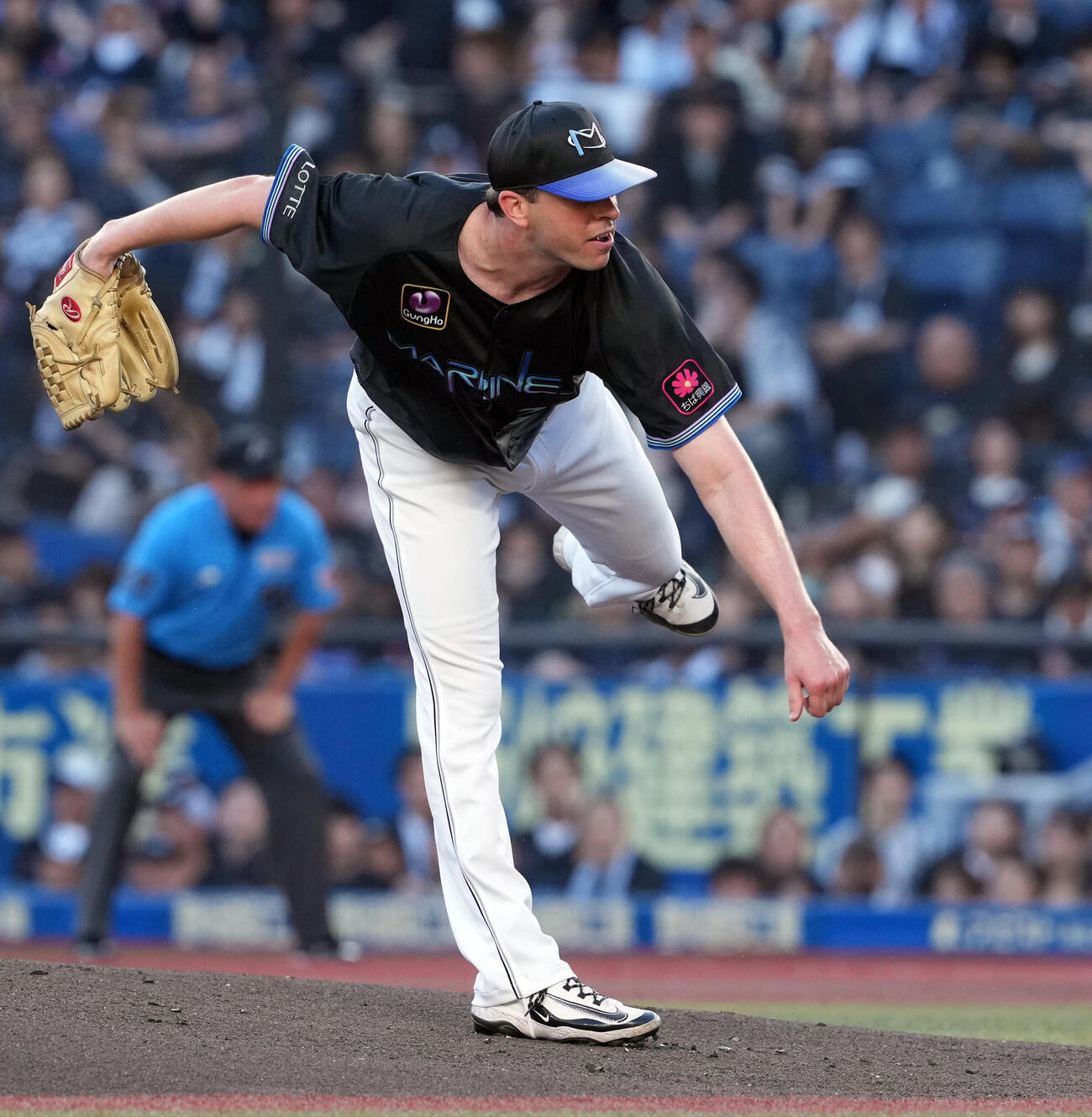 ロッテ対ソフトバンク　ロッテの先発サム・ロング（撮影・たえ見朱実）