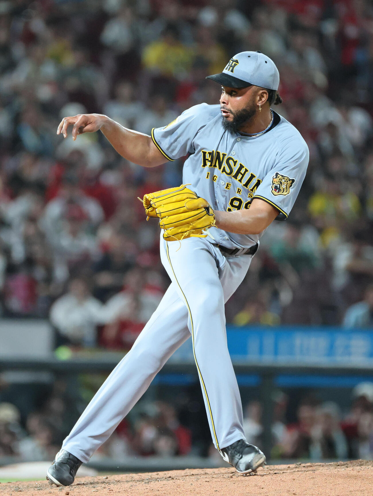 広島杯阪神　9回裏広島、阪神4番手のラファエル・ドリス（撮影・加藤孝規）