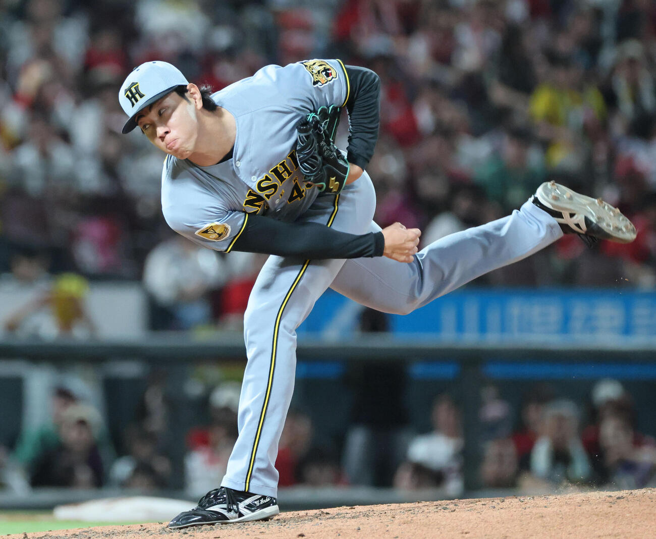 広島杯阪神　7回裏広島、阪神2番手の工藤泰成（撮影・加藤孝規）