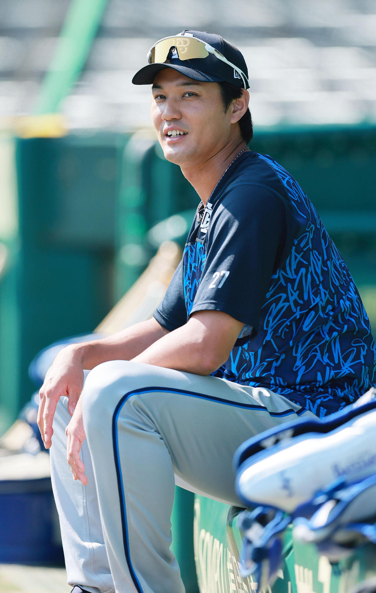 阪神対DeNA　甲子園で笑顔を見せるDeNA藤浪晋太郎（撮影・上山淳一）