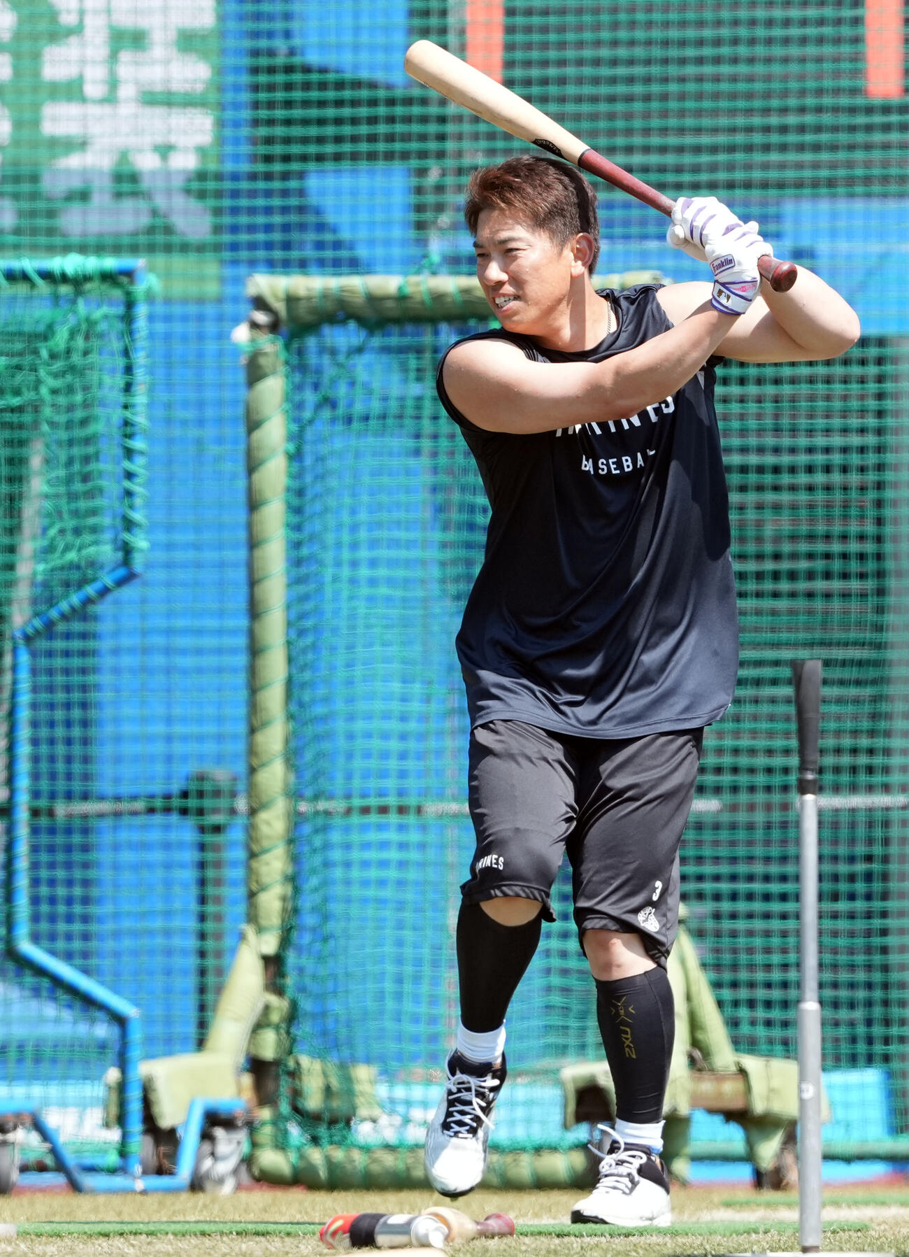 ロッテ対ソフトバンク　打撃練習をするロッテ角中勝也（撮影・たえ見朱実）