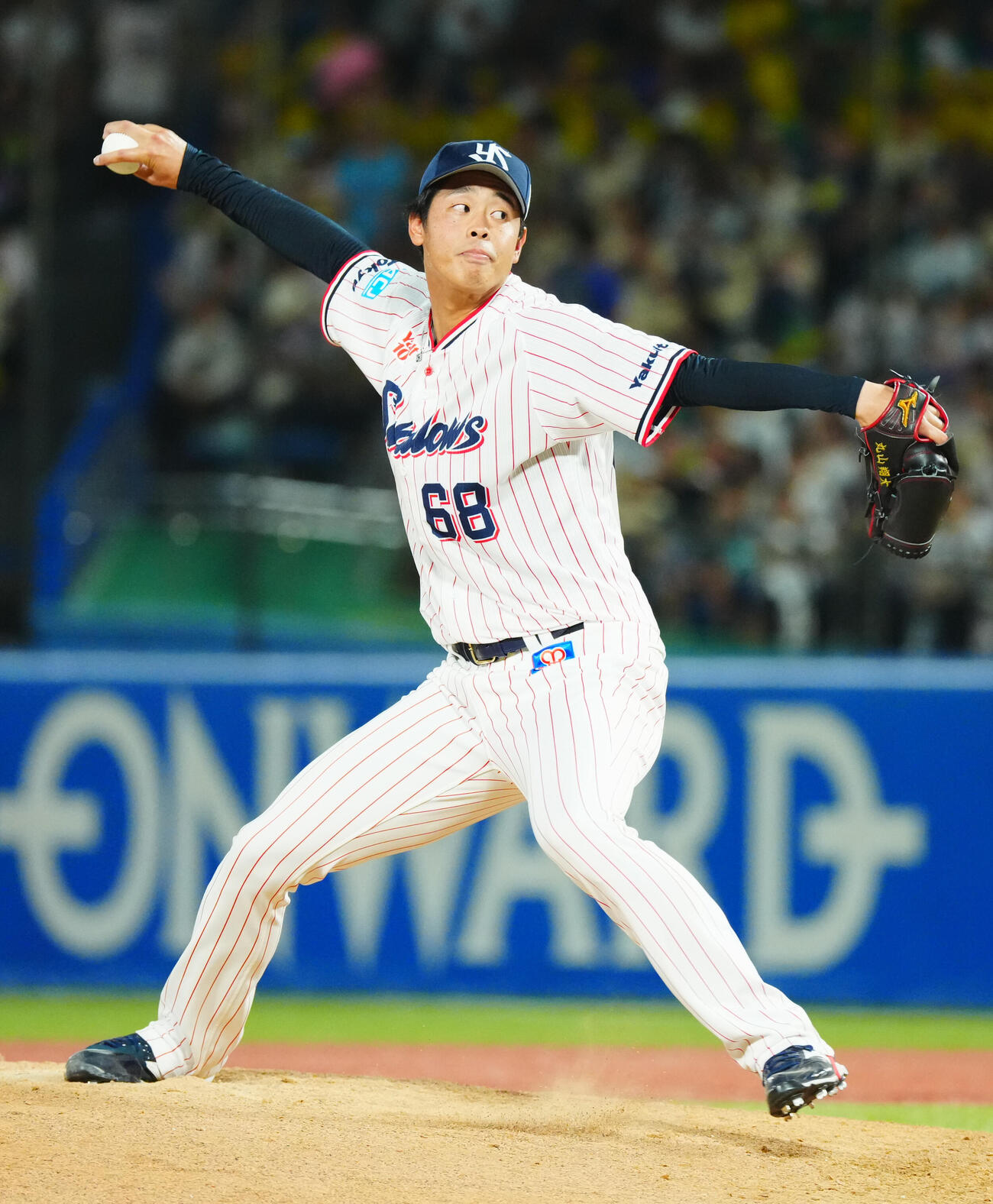 ヤクルト対中日　9回表、ヤクルト4番手で登板し力投する丸山翔大（撮影・垰建太）