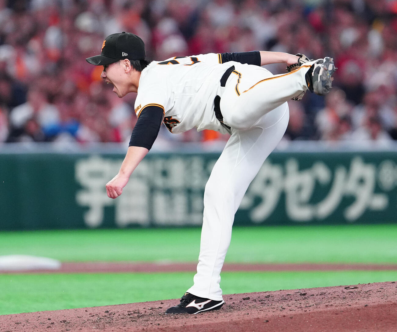 巨人対広島　先発し力投する巨人井上温大（撮影・鈴木みどり）