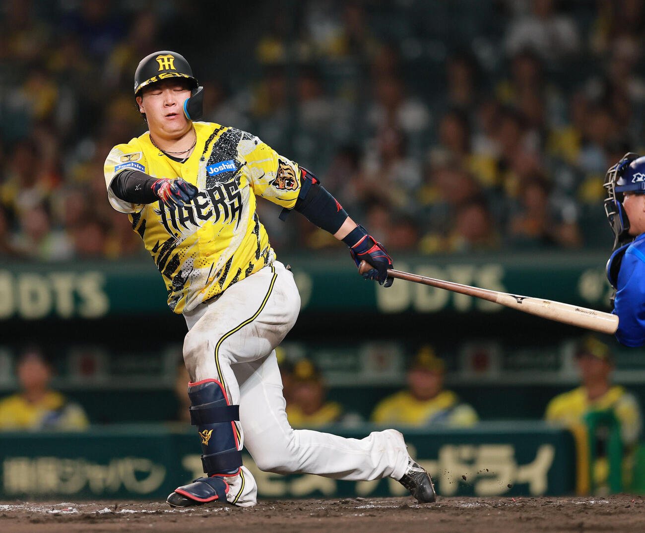 阪神対DeNA 9回裏阪神1死、大山悠輔は空振り三振に倒れる（撮影・上山淳一）