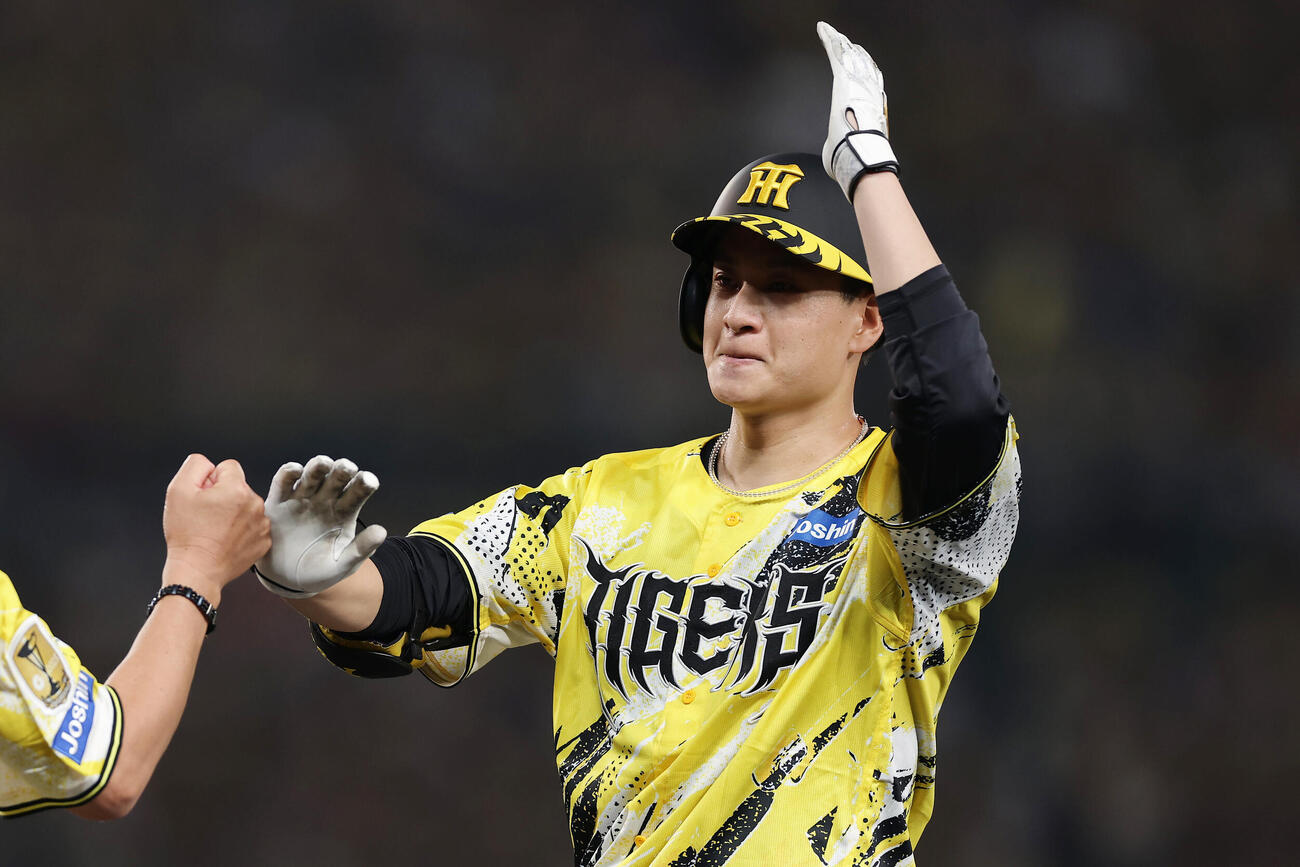 阪神対DeNA 5回裏阪神1死、左前打を放った大竹耕太郎（撮影・前田充）