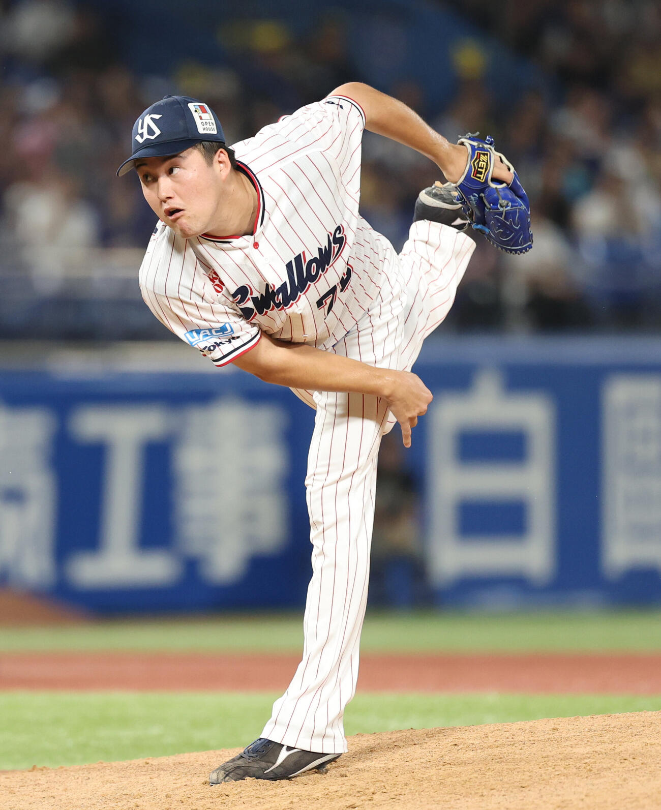 ヤクルト対中日　ヤクルト2番手で登板し力投する廣沢優（撮影・増田悦実）