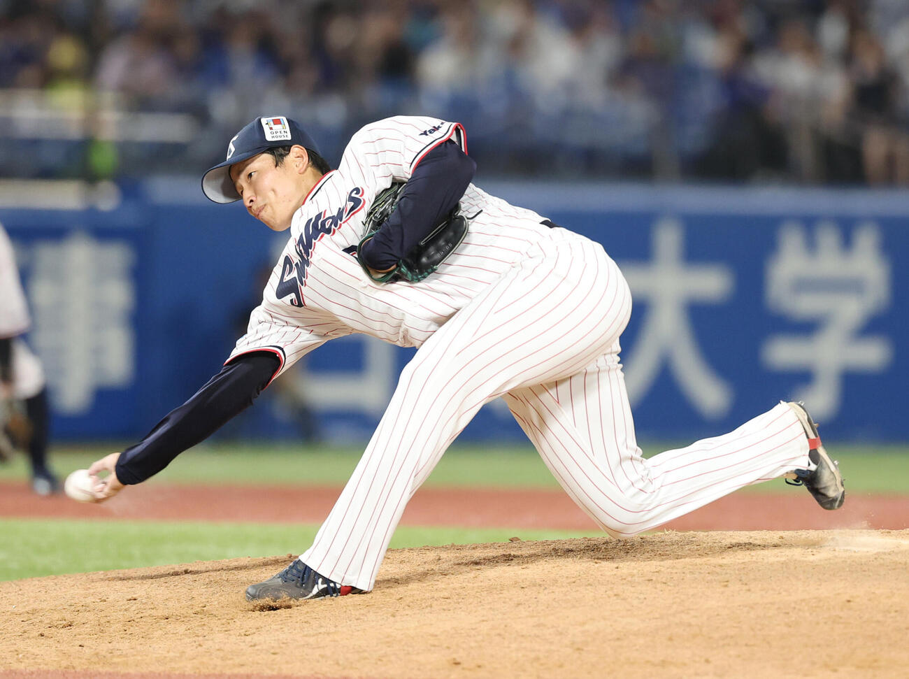 ヤクルト対中日　ヤクルト4番手で登板し力投する下川隼佑（撮影・増田悦実）