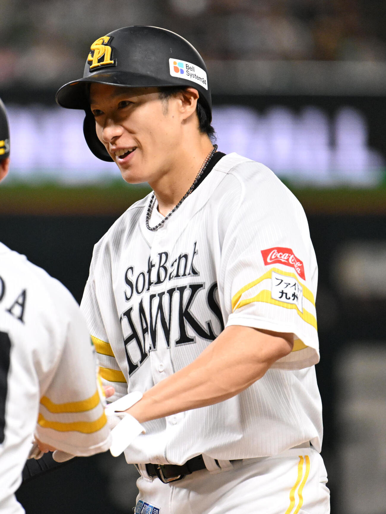 ソフトバンク対オリックス　3回裏ソフトバンク2死一、三塁、柳田悠岐は適時打を放つ（撮影・林敢治）