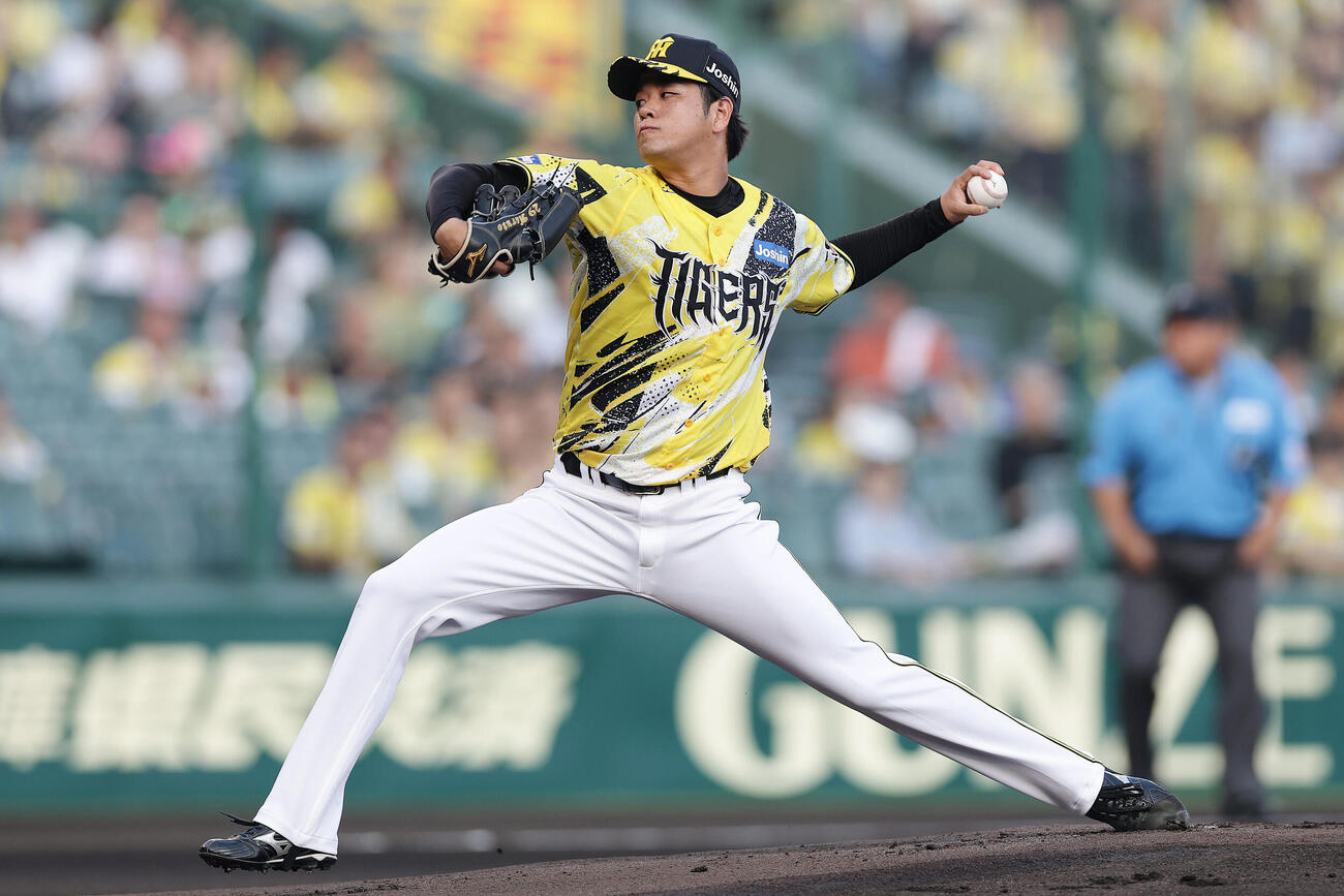 阪神対DeNA　力投する阪神先発の高橋遥人（撮影・前田充）