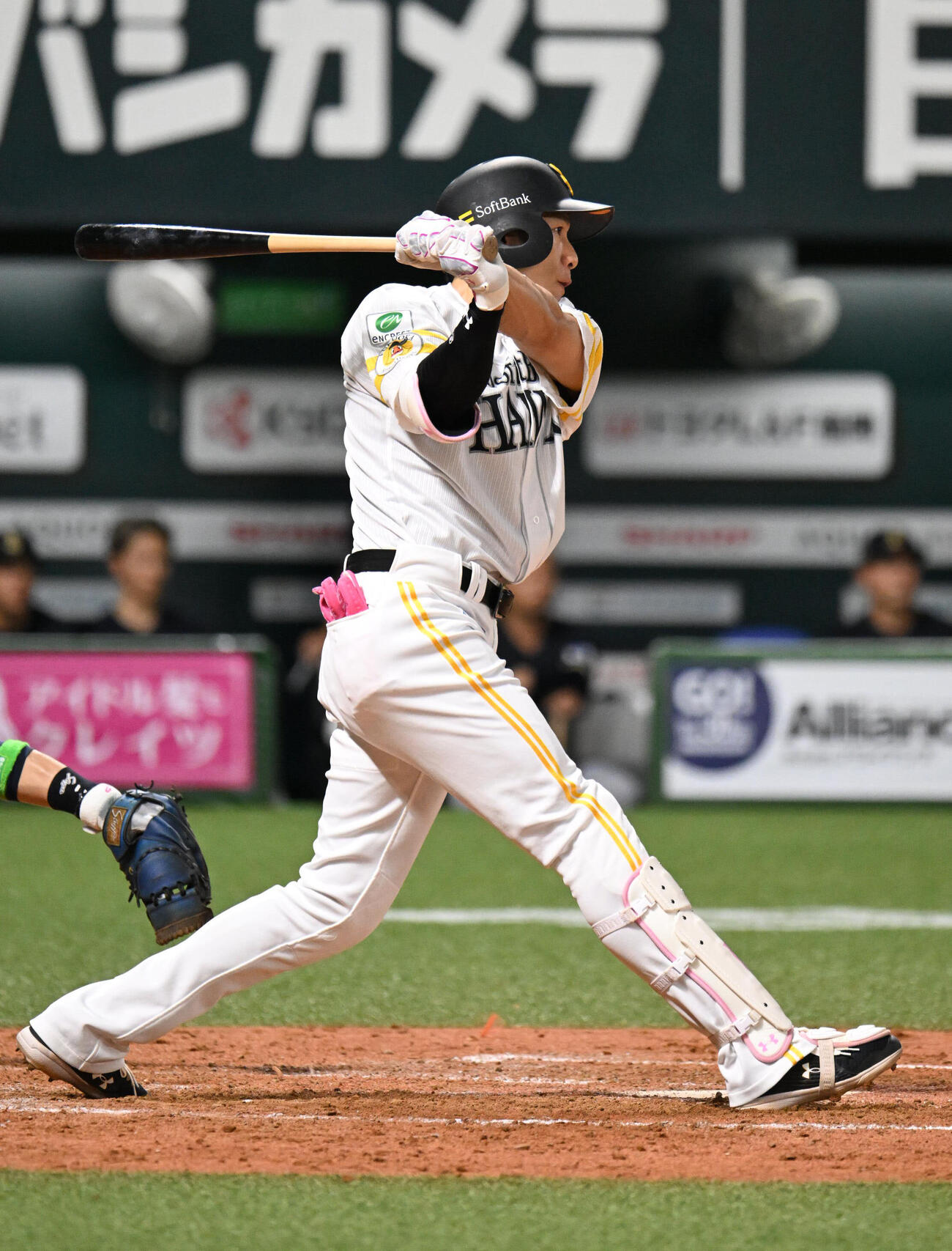 ソフトバンク対オリックス　3回裏ソフトバンク2死一、三塁、柳田悠岐は適時打を放つ（撮影・林敢治）