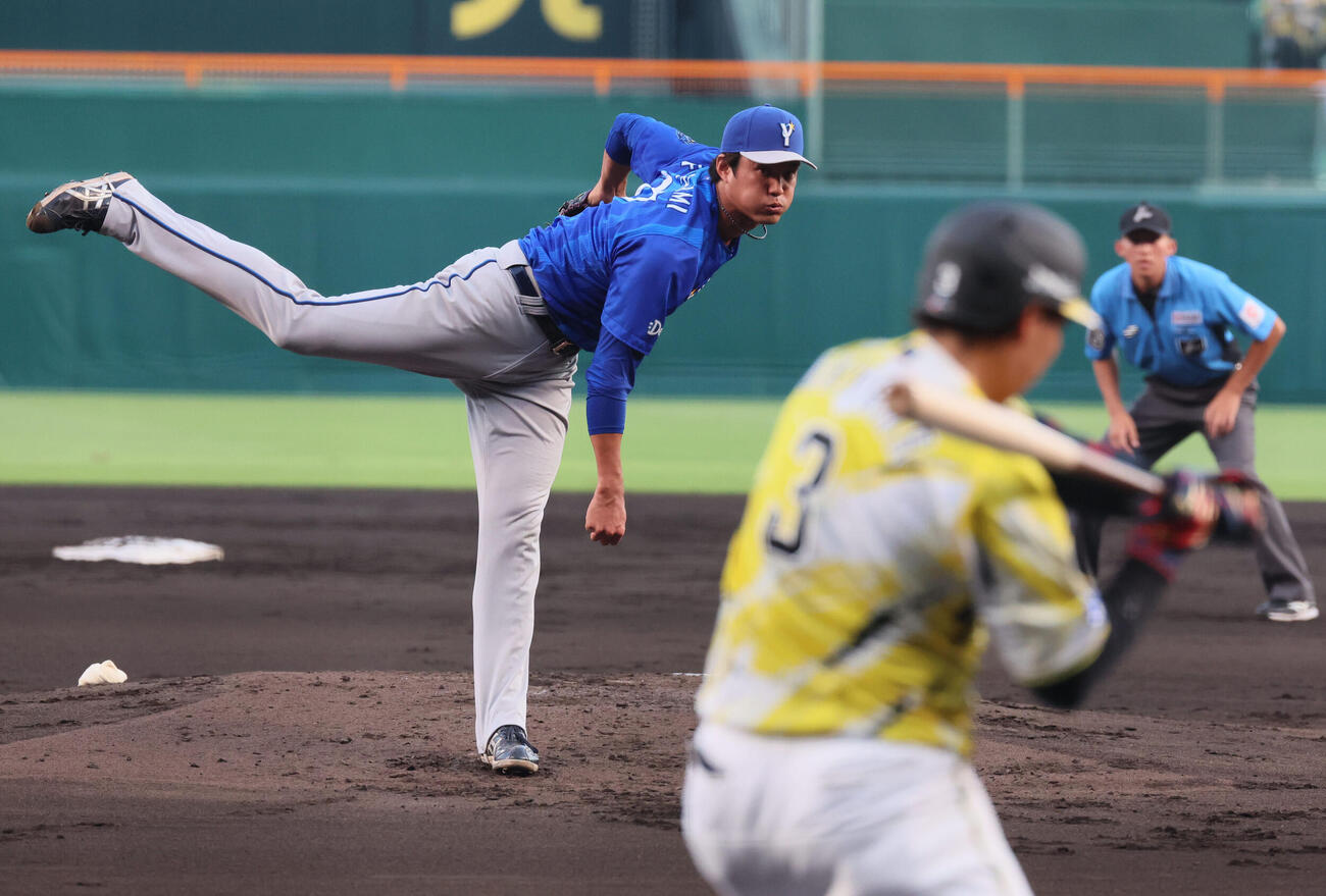 阪神対DeNA 1回裏阪神2死一、二塁、藤浪晋太郎は大山悠輔と対戦する（撮影・宮崎幸一）