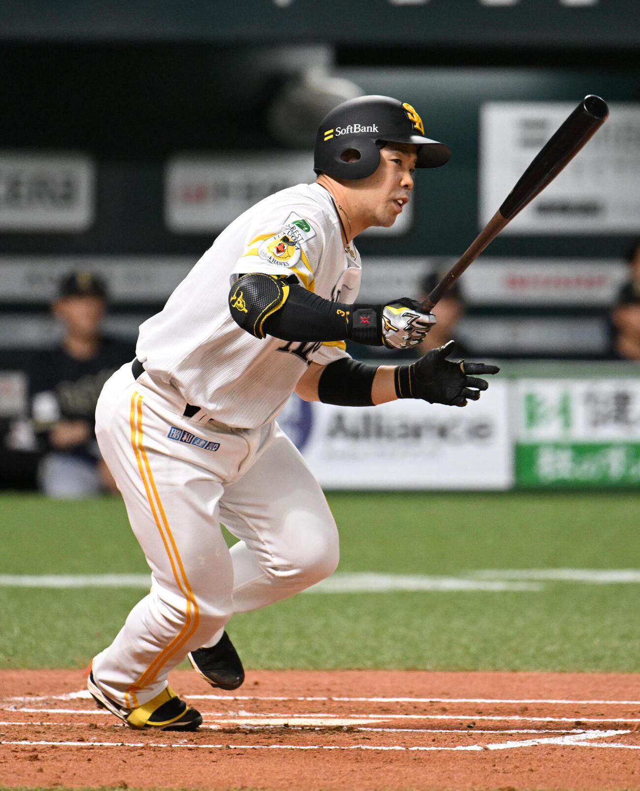 ＃ソフトバンク対オリックス　1回裏ソフトバンク無死一、二塁、近藤健介は同点適時打を放つ（撮影・林敢治）　2026年7月22日、みずほペイペイドーム、ソフトバンク対西武