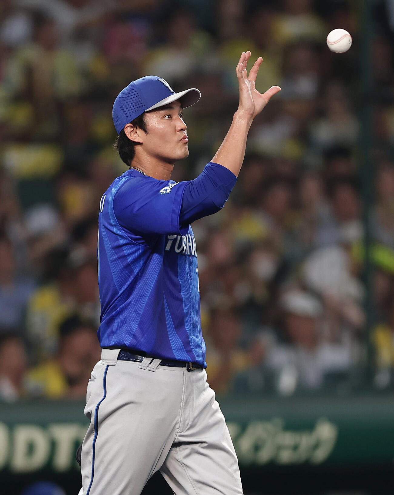 阪神対DeNA 3回裏阪神2死満塁、伏見寅威に同点適時打を許した藤浪晋太郎（撮影・前田充）