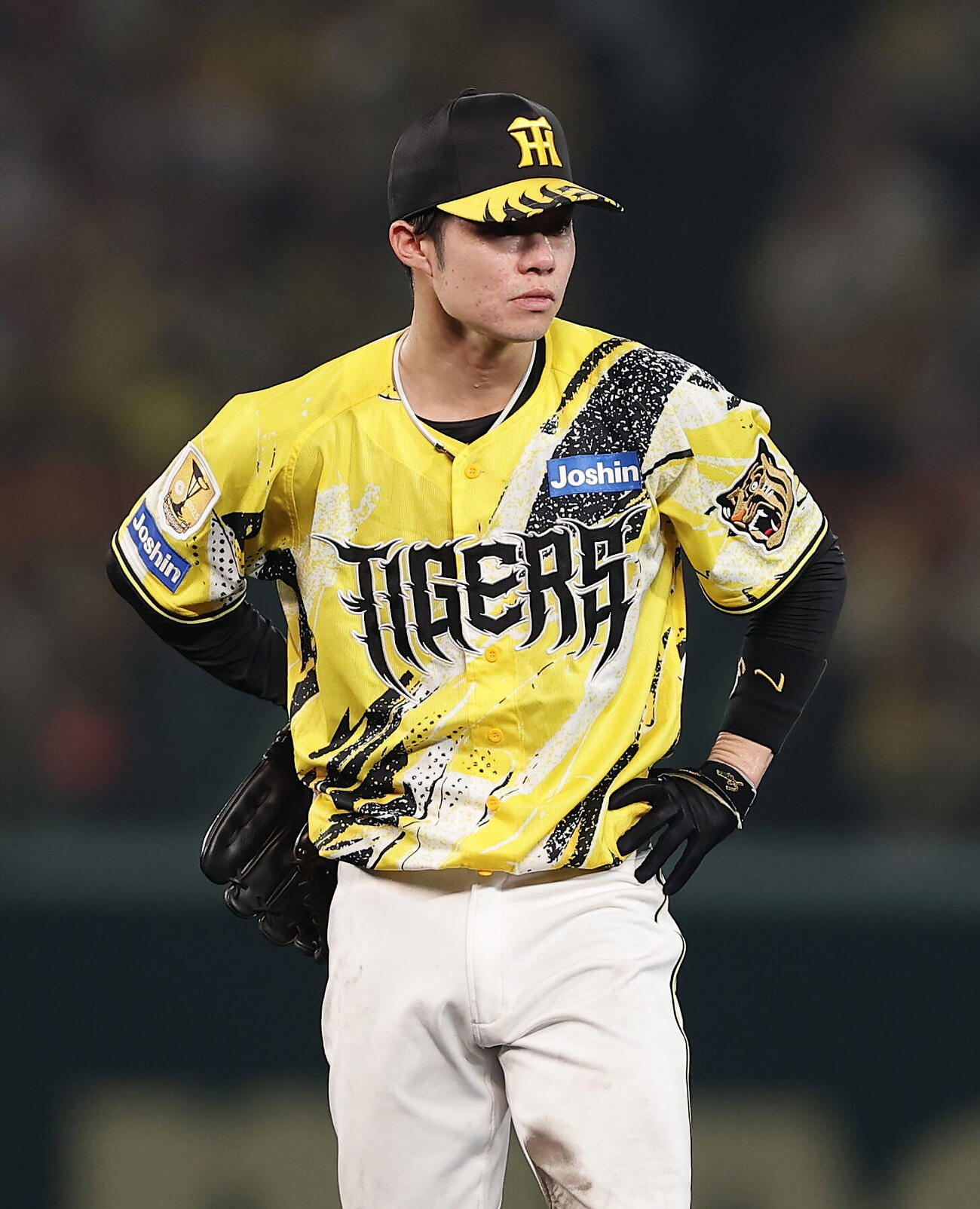 阪神対DeNA 7回表DeNA無死一塁、宮下朝陽の二ゴロで失策した中野拓夢（撮影・前田充）