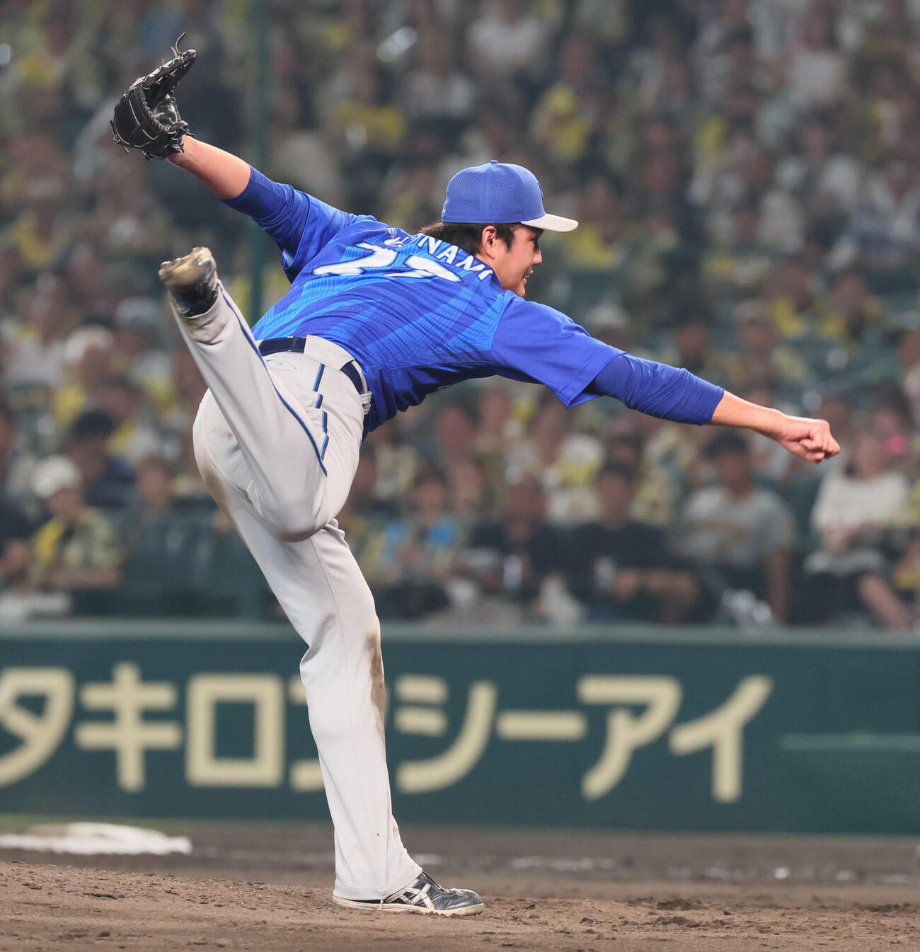 阪神対DeNA 5回裏阪神2死、中軸を押さえる藤浪晋太郎は（撮影・宮崎幸一）