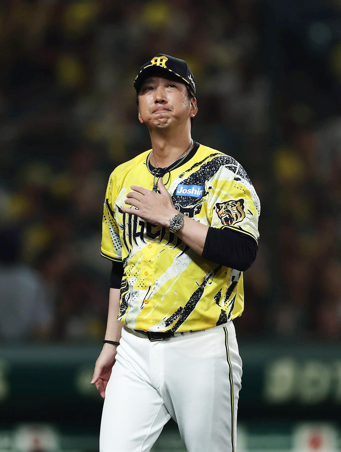 阪神対DeNA DeNAに勝利し、表情を引き締めて引き揚げる阪神藤川球児監督（撮影・前田充）