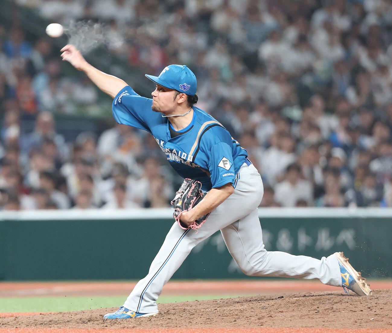 西武対日本ハム　6回裏西武2死一、三塁、渡部聖弥から空振り三振を奪う伊藤大海（撮影・宮地輝）