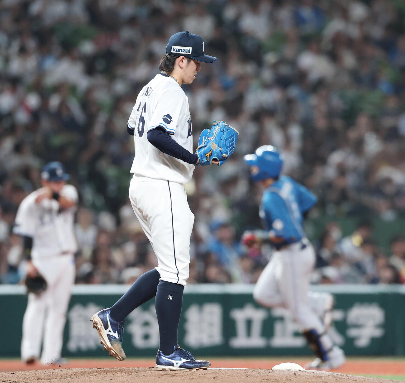 西武対日本ハム　3回表日本ハム2死一、三塁、野村佑希に3点本塁打を浴びる隅田知一郎（撮影・宮地輝）