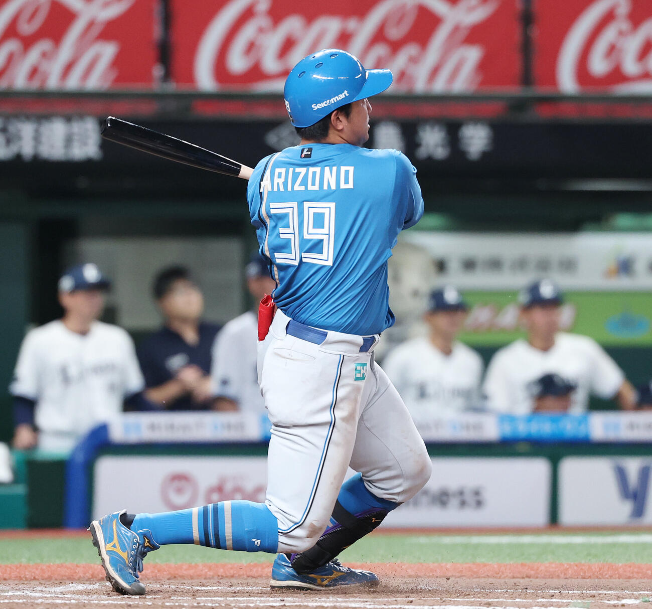 西武対日本ハム　6回表日本ハム2死一塁、左前打を放つ有薗直輝（撮影・宮地輝）