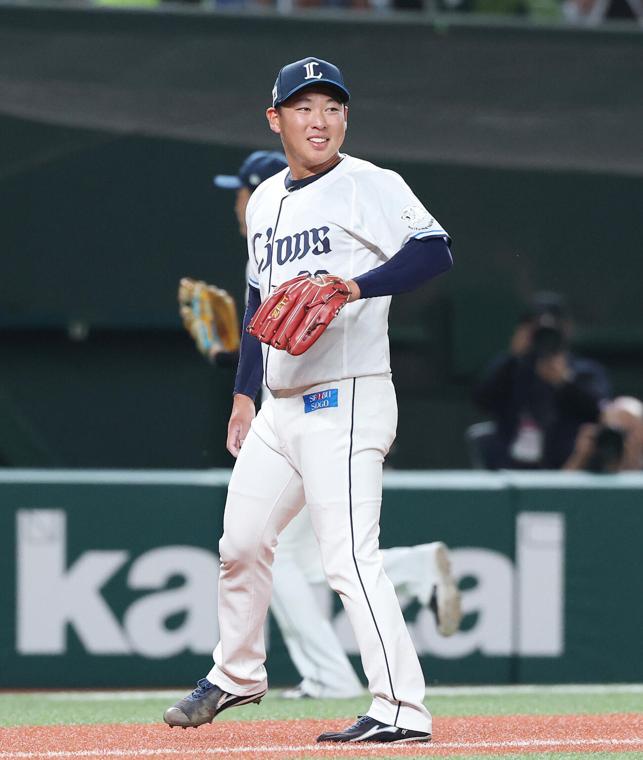 西武対日本ハム　5回表を無失点に抑え笑顔を見せる西武山田陽翔（撮影・宮地輝）