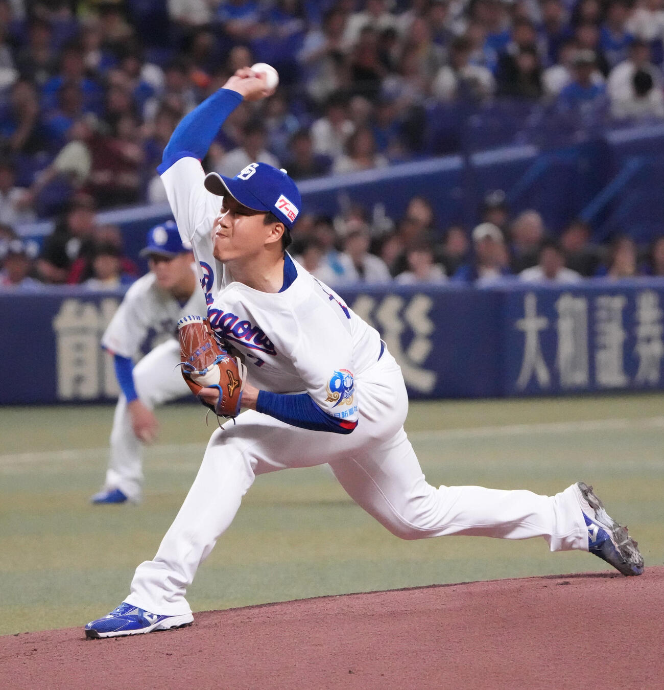 中日対DeNA 1回表、登板する中日先発の柳裕也（撮影・森本幸一）