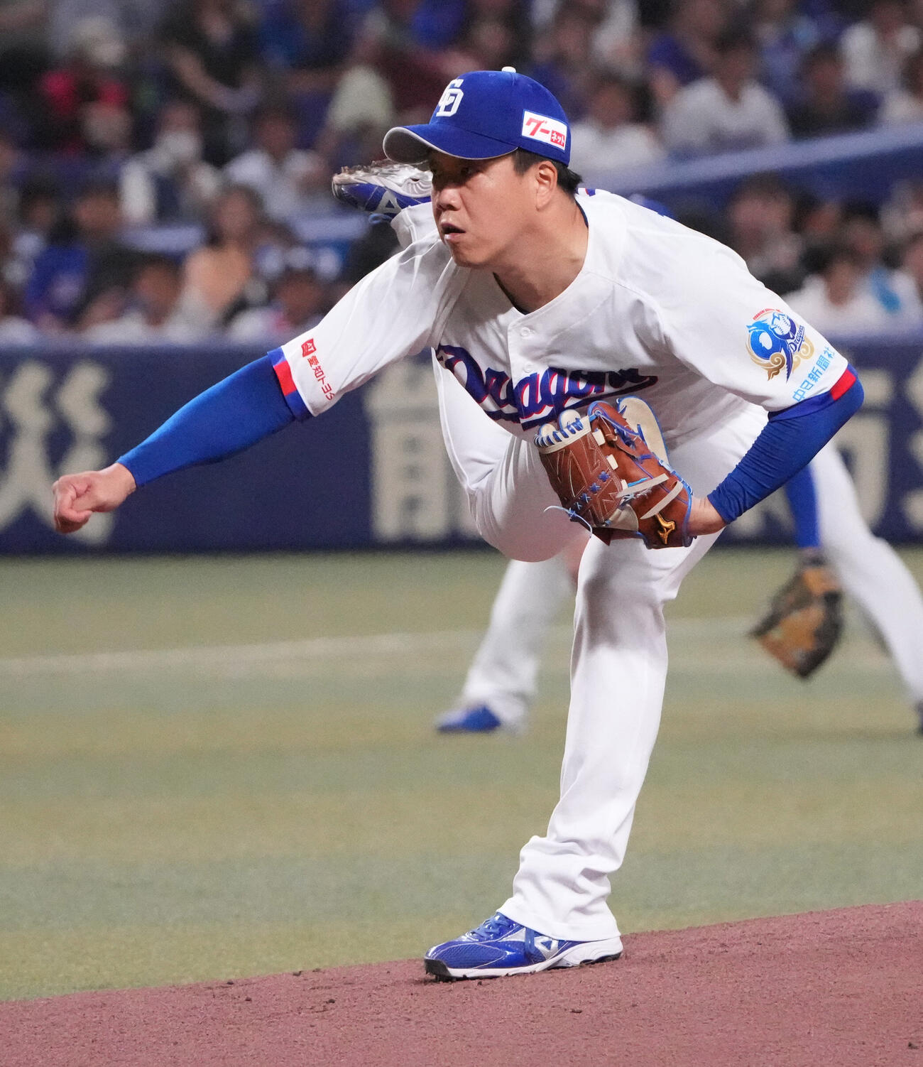 中日対DeNA 1回表、登板する中日先発の柳裕也（撮影・森本幸一）