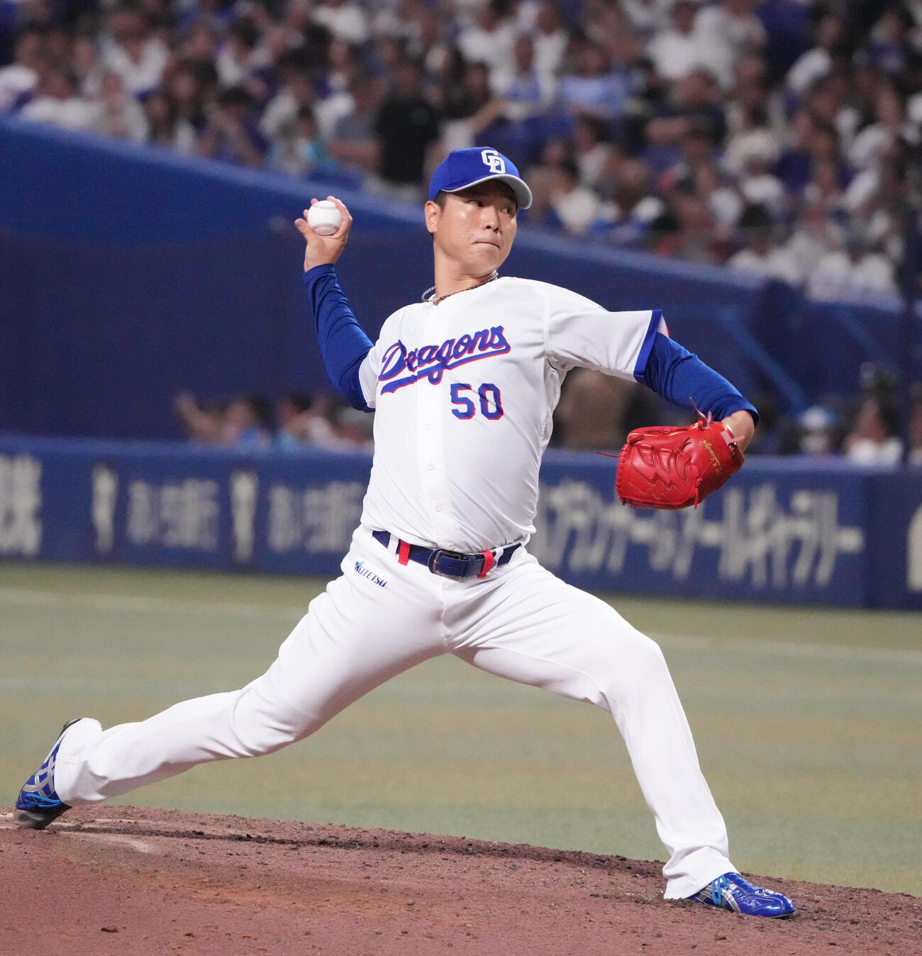 中日対DeNA 7回表、中日3番手で登板する清水達也（撮影・森本幸一）