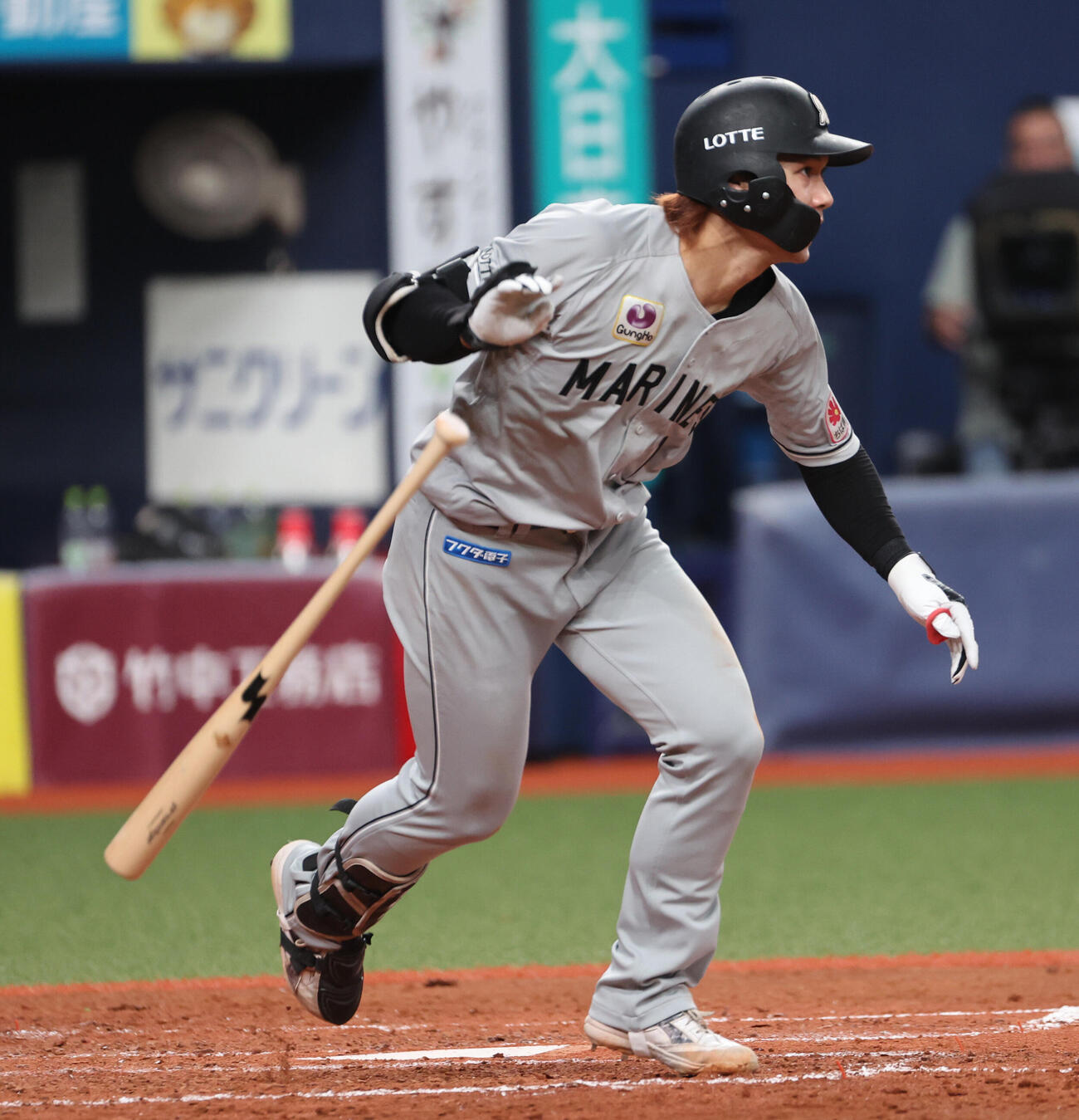 オリックス対ロッテ　5回表ロッテ1死一、三塁、藤原恭大は適時三塁打を放つ（撮影・西尾就之）