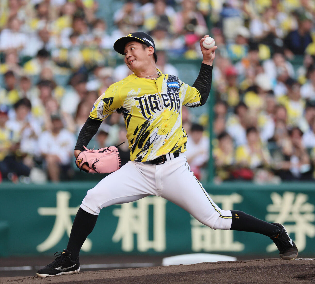 阪神対巨人　阪神先発の伊原陵人（撮影・宮崎幸一）
