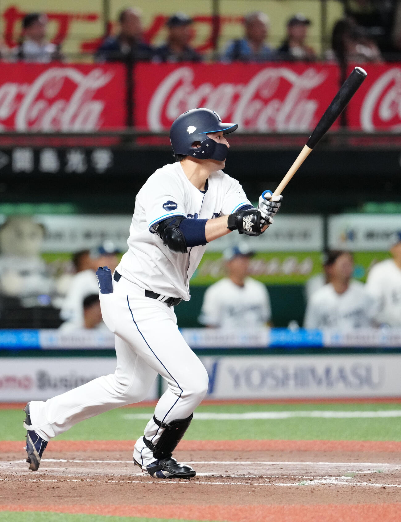 西武対ソフトバンク　6回裏西武1死二、三塁、犠飛を放つ林安可（撮影・江口和貴）