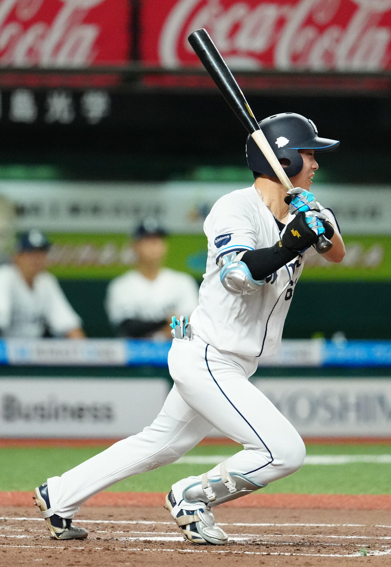 西武対ソフトバンク　2回裏西武2死一、二塁、適時打を放つ滝沢夏央（撮影・江口和貴）