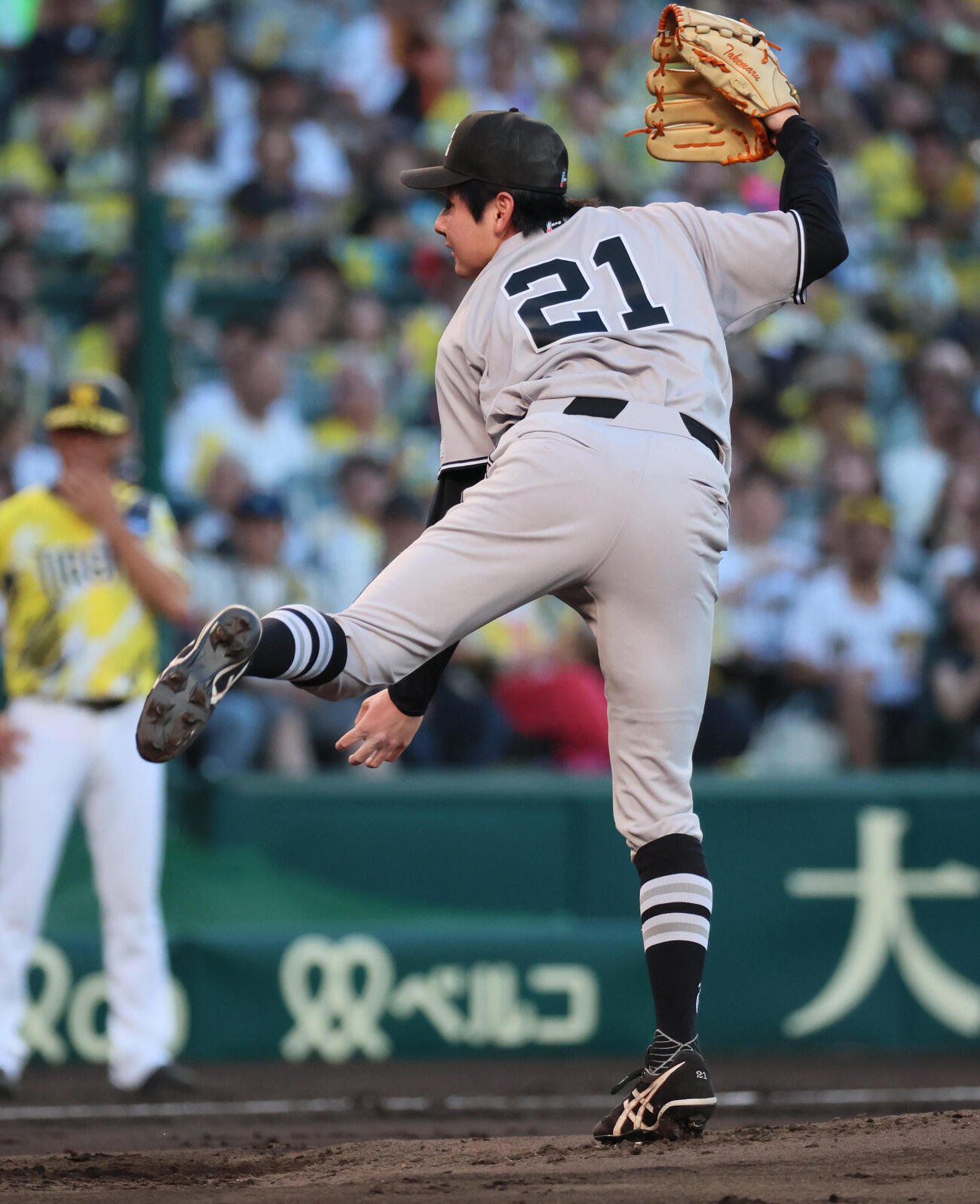 阪神対巨人　巨人先発の竹丸和幸（撮影・宮崎幸一）