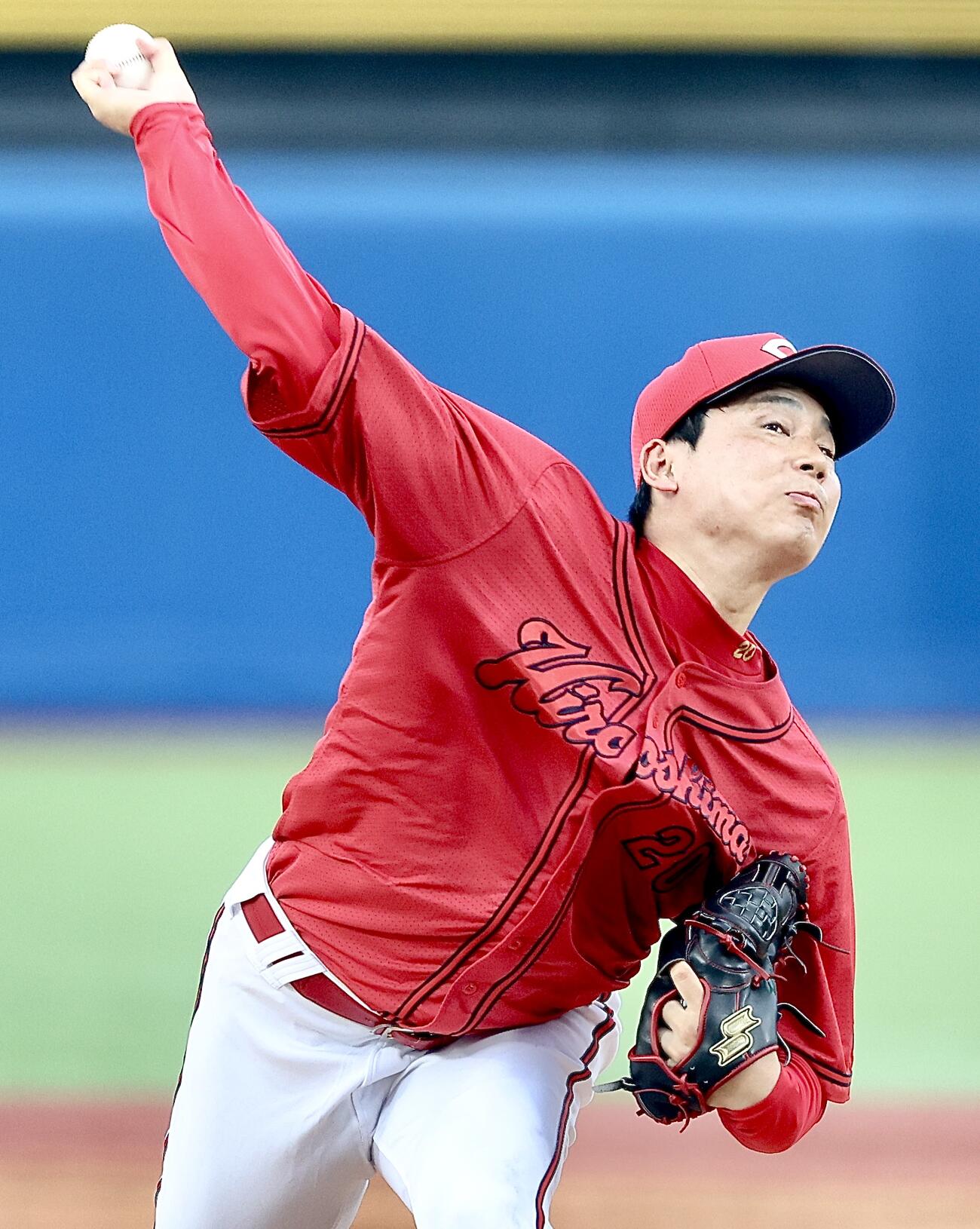 ヤクルト対広島　先発登板する広島栗林良吏（撮影・河田真司）