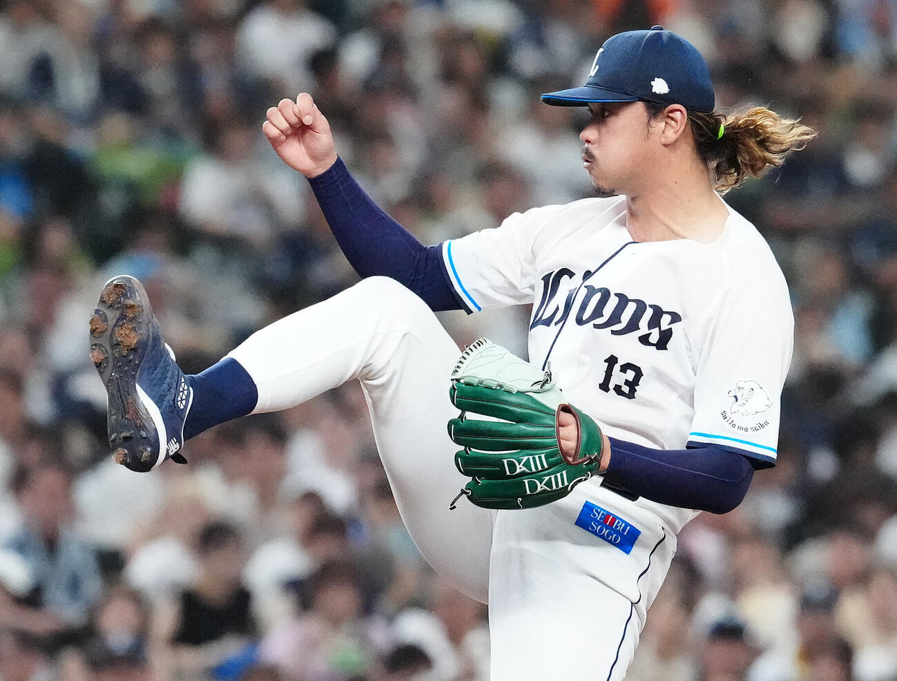 西武対ソフトバンク　力投する西武先発の高橋光成（撮影・江口和貴）