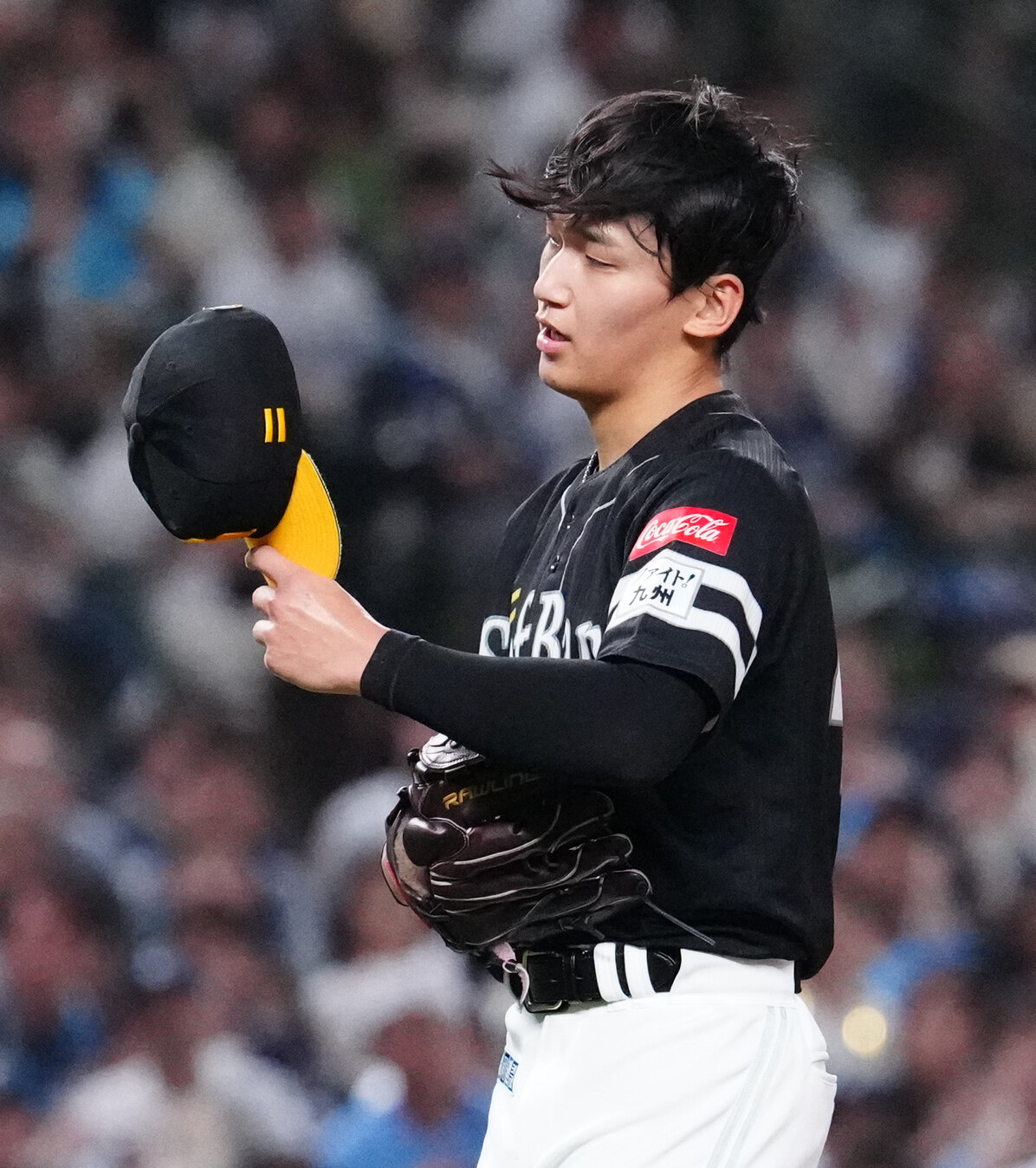 西武対ソフトバンク　3回裏西武2死一塁、石井一成に死球を与えた前田悠伍（撮影・江口和貴）