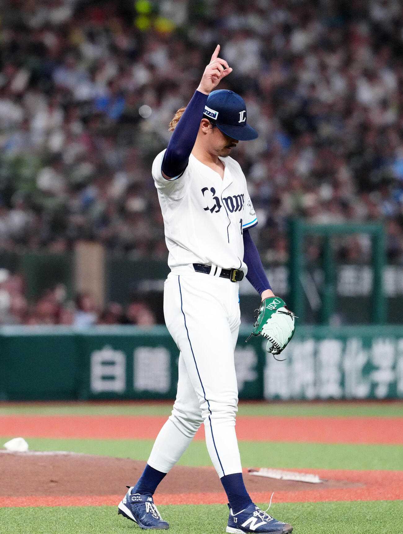 西武対ソフトバンク　3回表ソフトバンク1死、川瀬晃を二ゴロに仕留めた高橋光成（撮影・江口和貴）