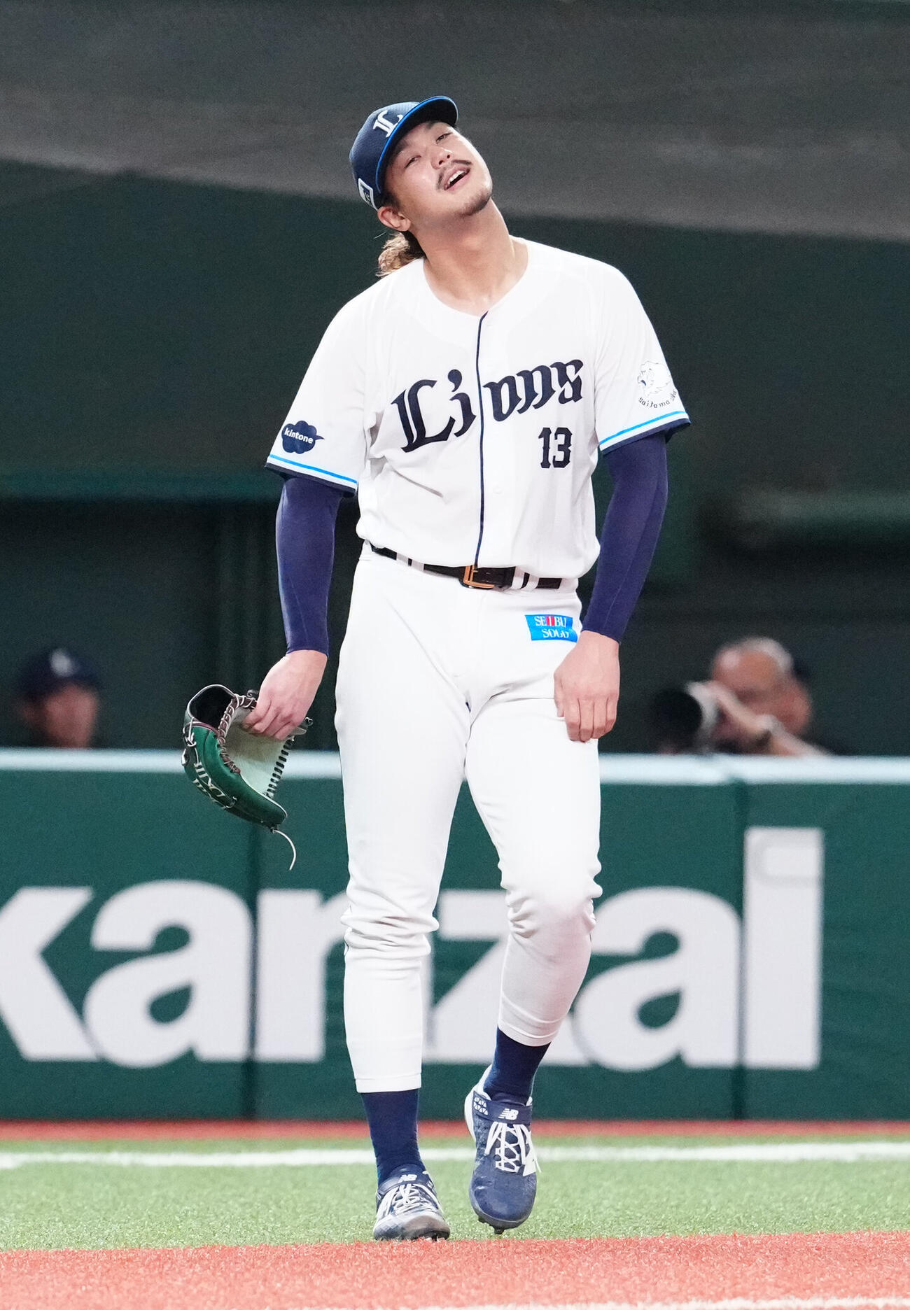 西武対ソフトバンク　5回表ソフトバンク2死二、三塁、周東佑京に2点適時三塁打を浴び、厳しい表情の高橋光成（撮影・江口和貴）