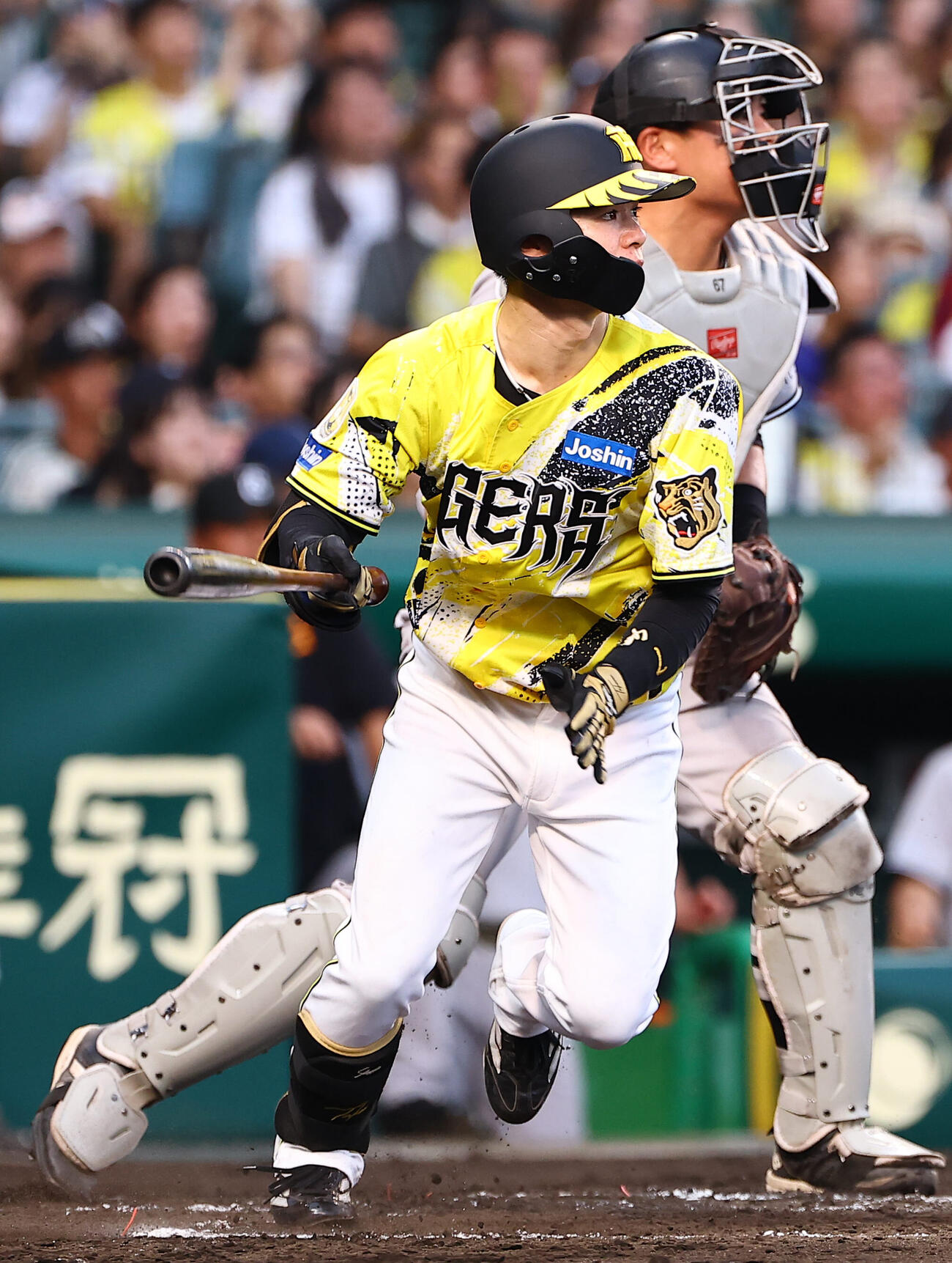 阪神対巨人　3回裏阪神1死一塁、中野拓夢は安打を放つ（撮影・上田博志）