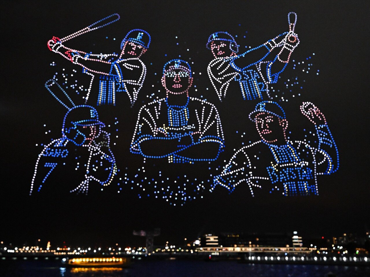 「YOKOHAMA STAR☆NIGHT DRONE SHOW」inみなとみらいエリアで球団初のギネス記録達成（球団提供）