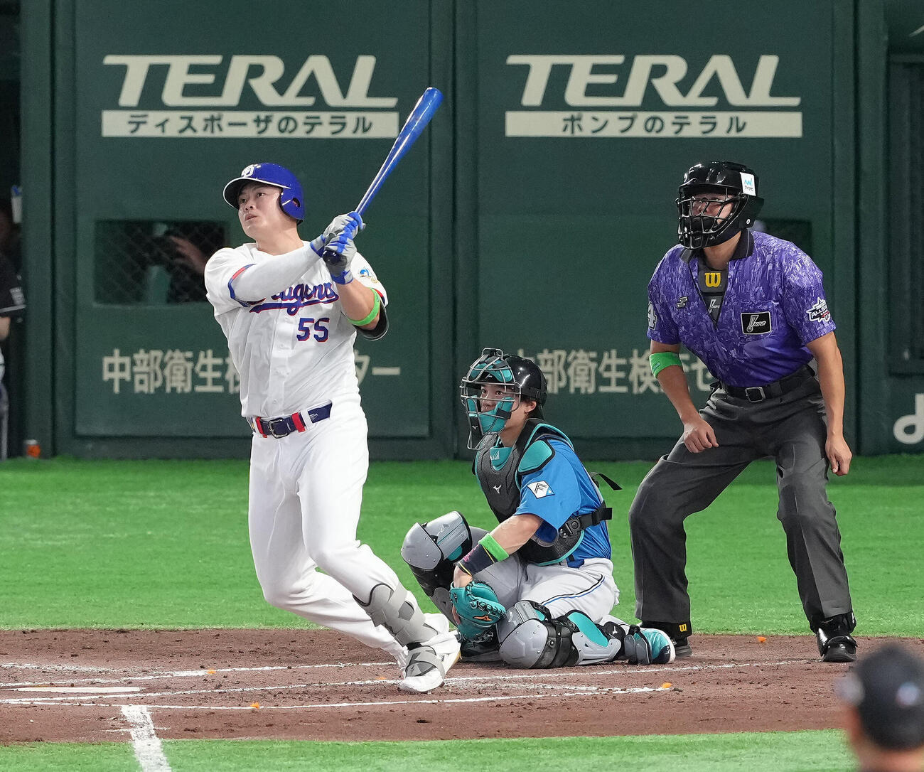 マイナビオールスターゲーム2026　第1戦　2回裏全セ無死、細川成也は本塁打を放つ（撮影・足立雅史）