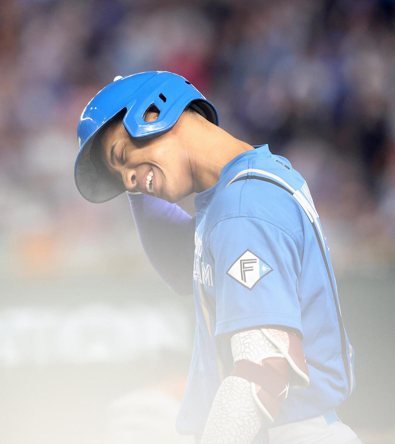 全セ対全パ　1回表全パ無死、中前打で出塁する万波中正（撮影・河田真司）