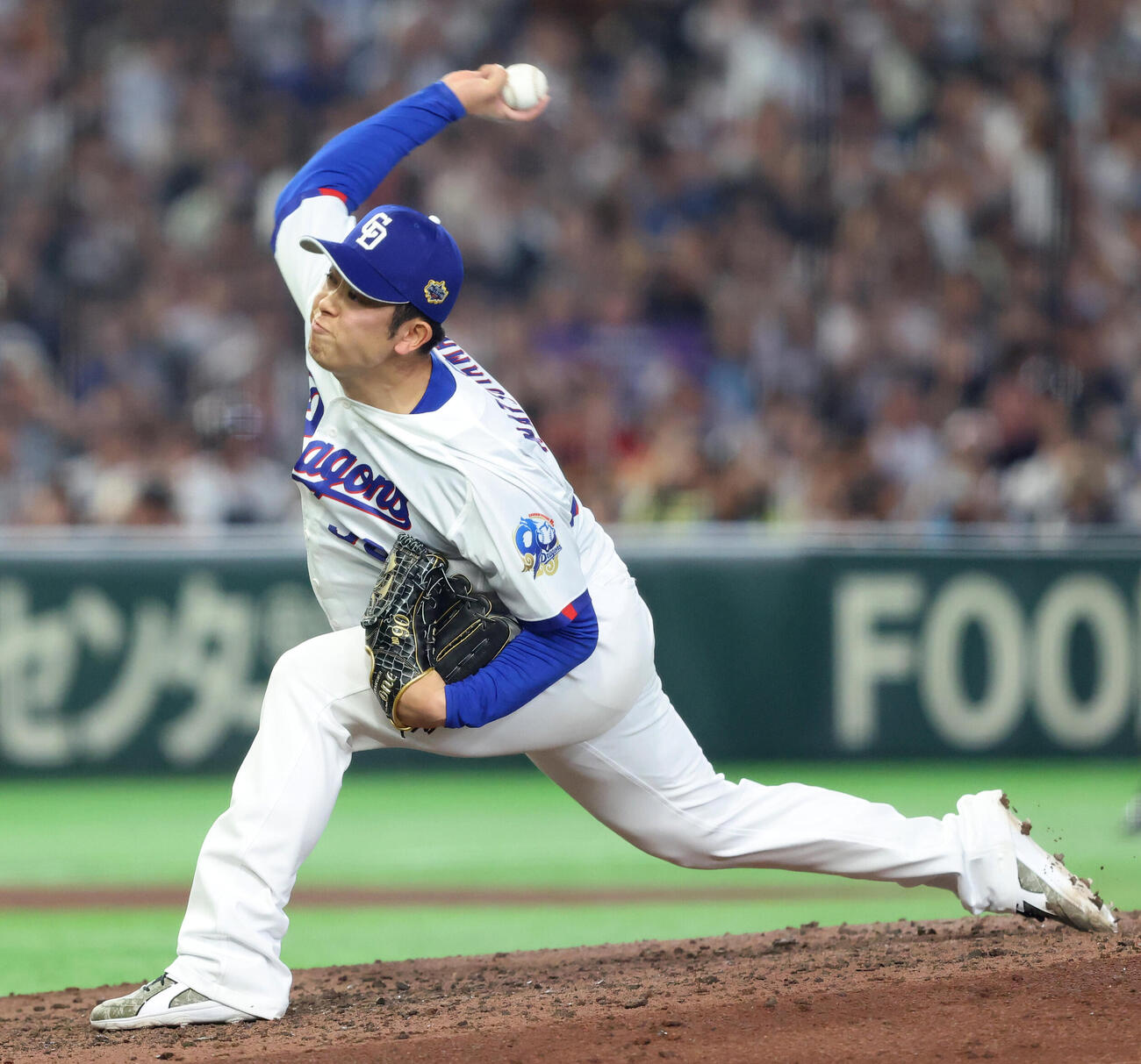 全セ対全パ　8回表、力投する松山晋也（撮影・河田真司）