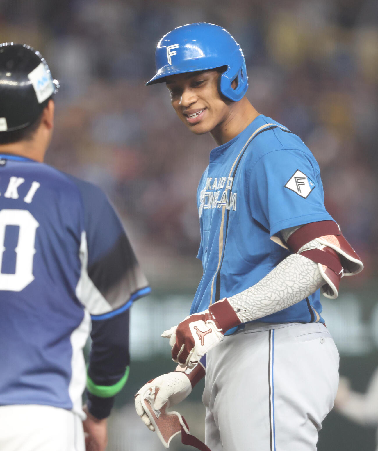 全セ対全パ　5回表全パ無死一塁、右前適時打を放ち出塁する万波中正（撮影・河田真司）