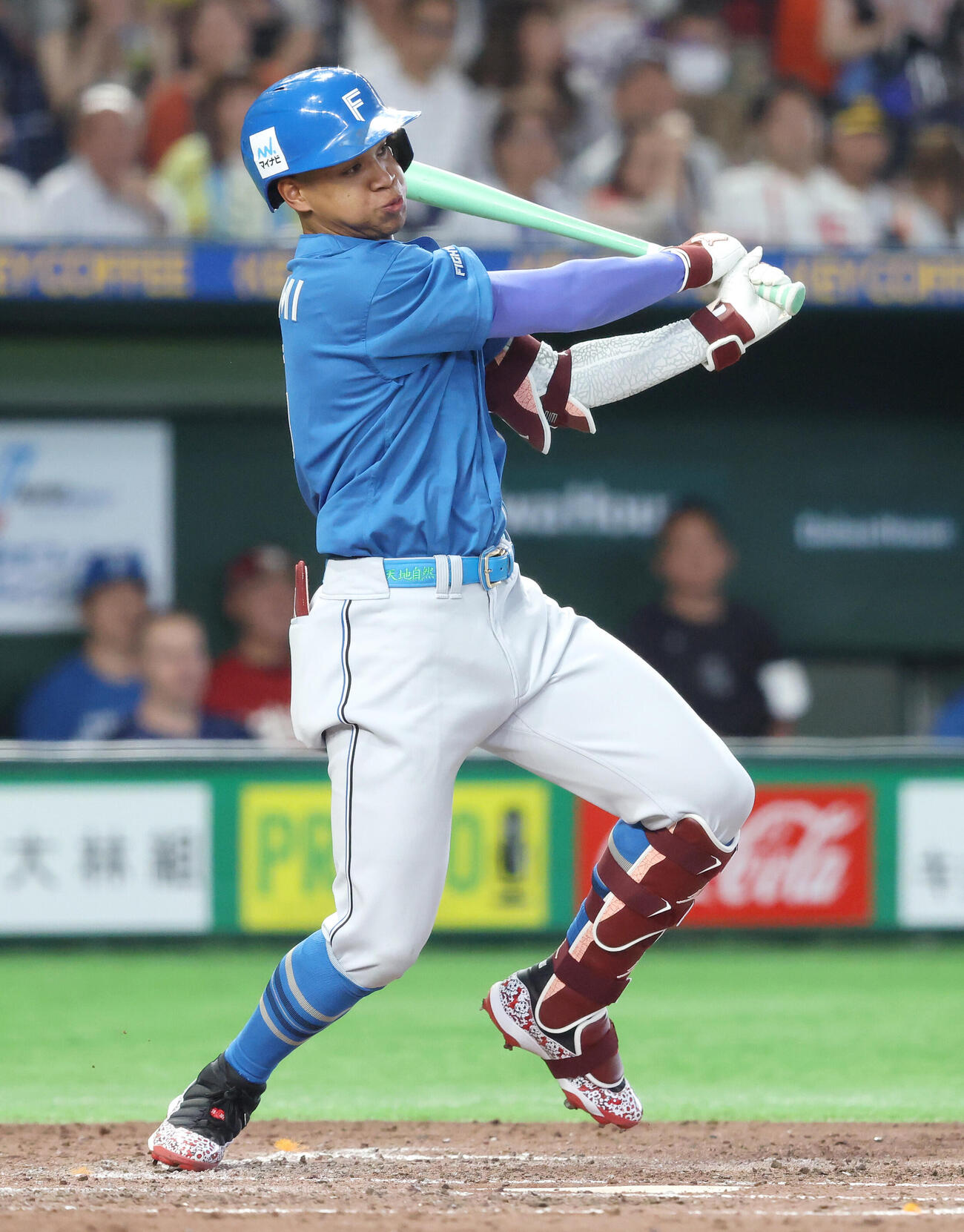 全セ対全パ　5回表全パ無死一塁、右前適時打を放つ万波中正（撮影・河田真司）