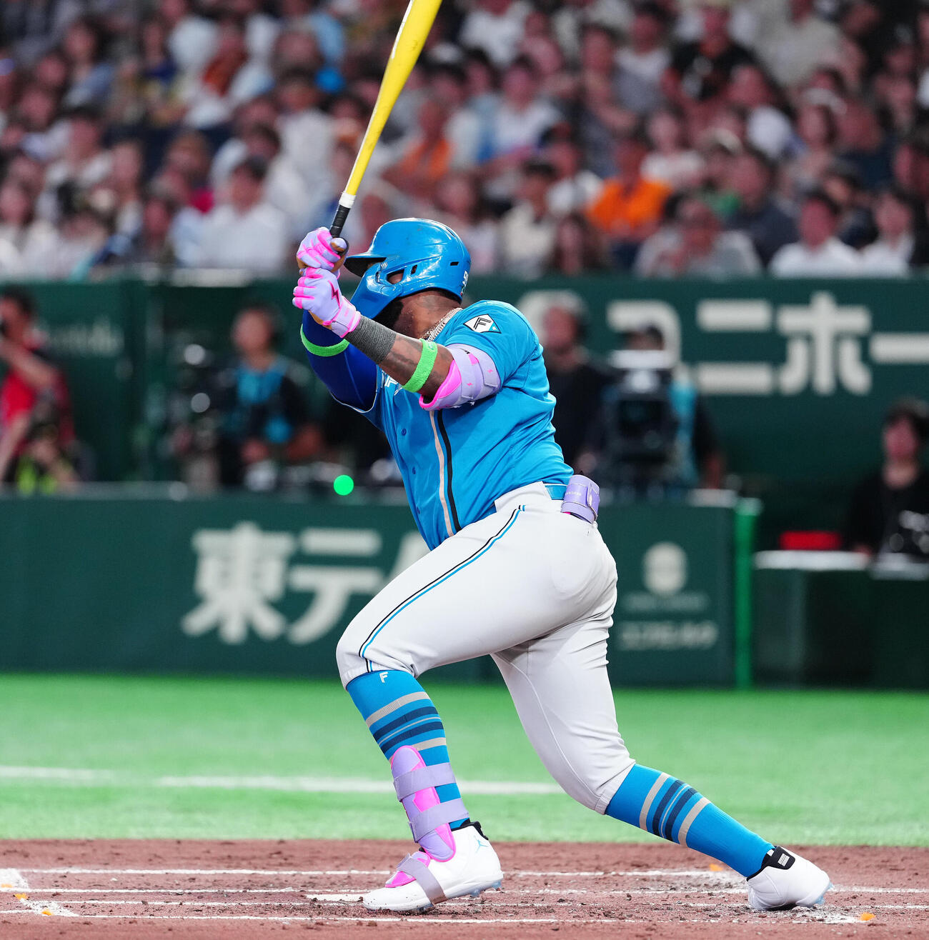 全セ対全パ　3回表全パ2死二塁、適時打を放つフランミル・レイエス（撮影・鈴木みどり）