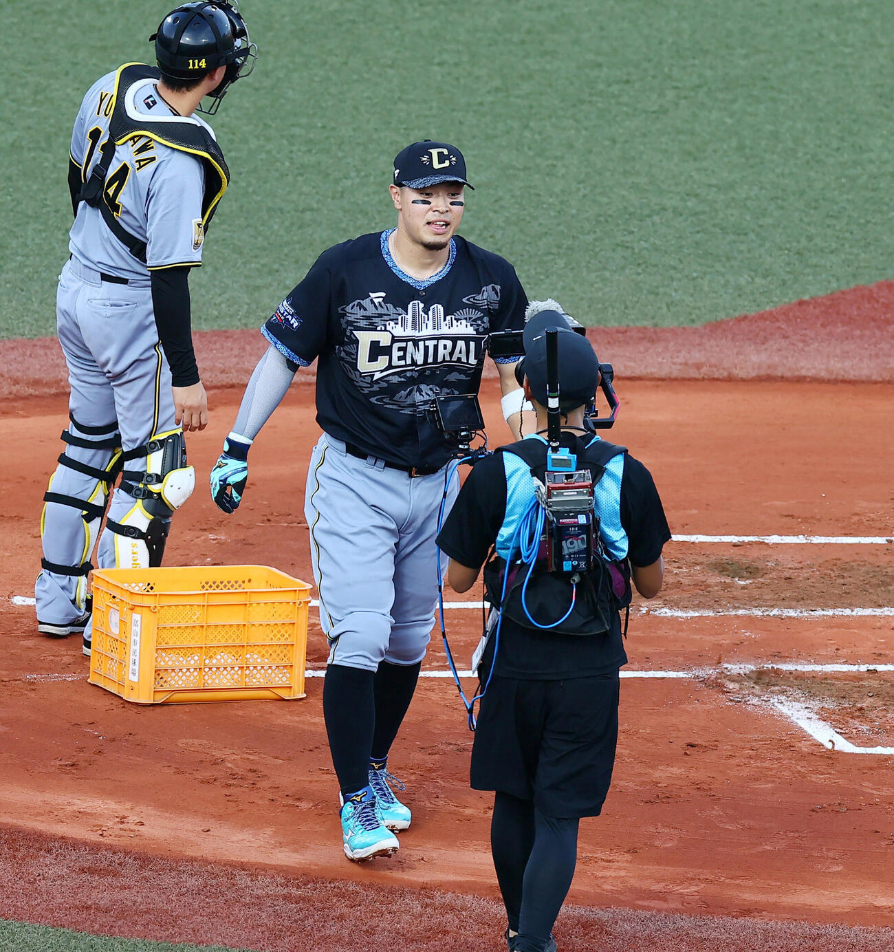 全パ対全セ　ホームランダービ準優勝の全セ佐藤輝明　（撮影・加藤哉）