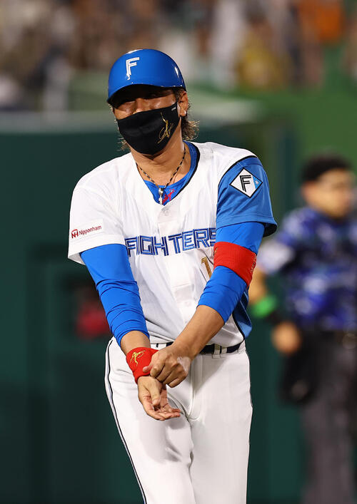 球宴】新庄監督仕掛けたまさかの“トリプルスチール” 阪神坂本「右から