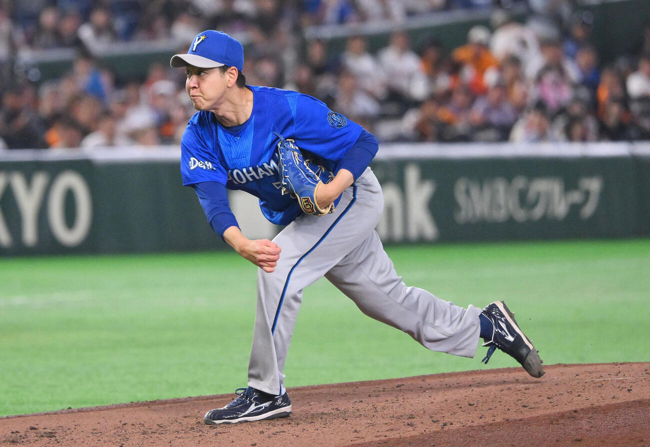 巨人対DeNA DeNA先発の平良拳太郎（撮影・滝沢徹郎）
