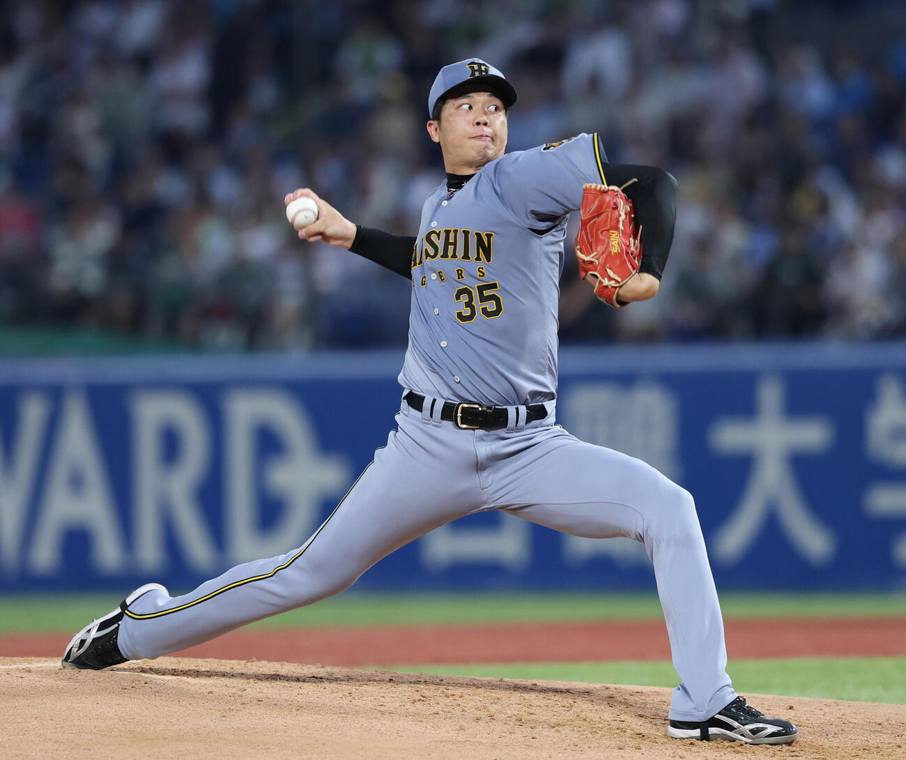 ヤクルト対阪神　先発し力投する阪神才木浩人（撮影・増田悦実）